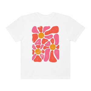 Uniseks Comfort Colors Groovy Disco Hippie T-shirt met korte mouwen en bloemen