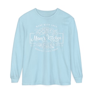 Mom&#39;s Kitchen Made with Love Breakfast Lunch Dinner Flowers Mother&#39;s Day Chef Unisex Comfort Colors Long Sleeve Tee