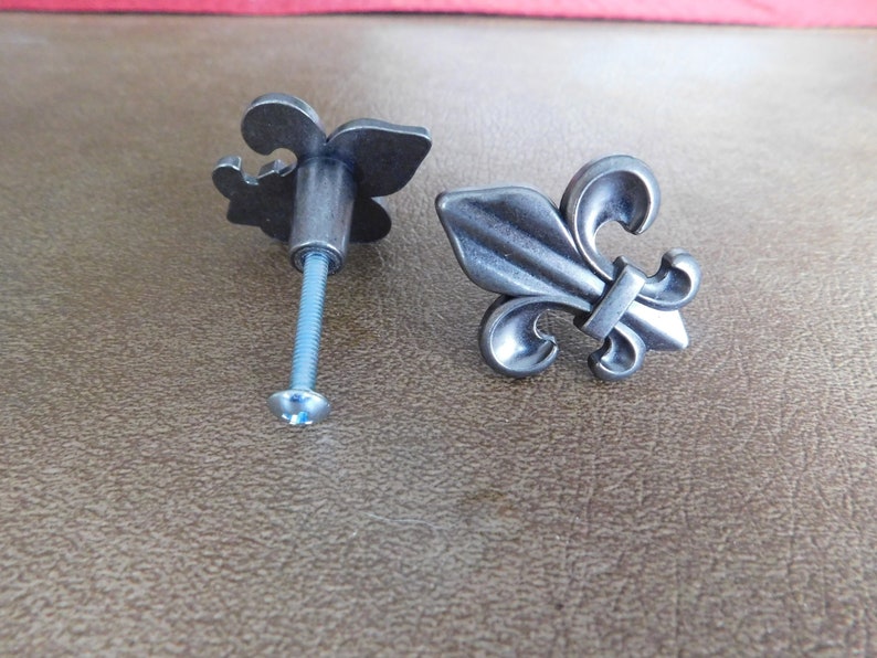 Fleur De Lis 4 Knobs Drawer Pulls Silver Set Of 4 Etsy