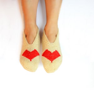 Hand Knit Wool Slippers: Embroidered Hearts, EU 37-38