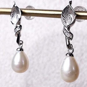 Art Nouveau Sterling Silver Cala Lily with Czs Pearl Earrings