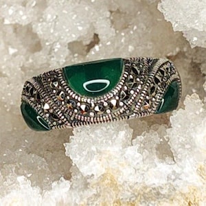 Vintage estate Jade Hematite Sterling Silver Ring Size 7