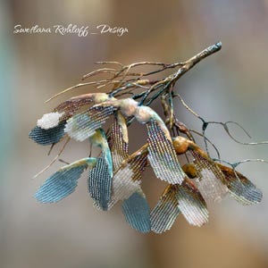 PDF tutorial  Brooch «Maple Helicopters»  language english