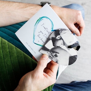 Foto a forma di cuore e biglietto personalizzato per il futuro papà - Biglietto per neo-papà - Regalo fotografico - Papà e io - Foto in legno - Buona festa del papà