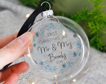 First Christmas As Mr & Mrs Flat Bauble - First Married Christmas Bauble - Mr and Mrs Bauble - First Christmas Bauble - Personalised Bauble