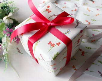 Umweltfreundliches Luxus-Geschenkpapier mit Wildblumendruck - Geschenkverpackung für den Muttertag - Valentinstag - Recyclingpapier