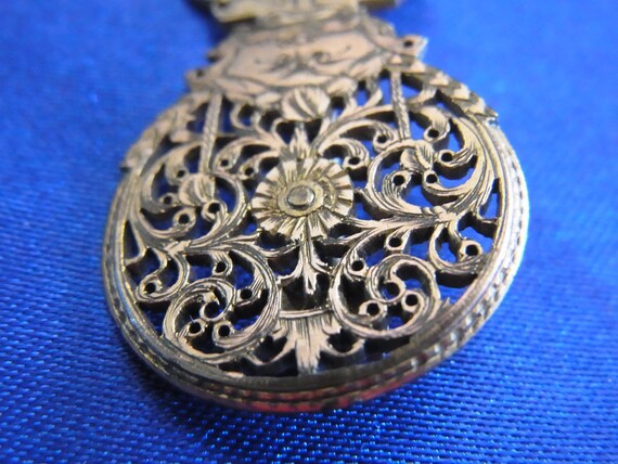 Antique English gilt metal late Victorian Brooch … - image 3