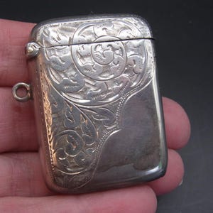Silver Antique late Edwardian/George V silver Vesta Case Birmingham 1910. Match Holder/safe. Vesta Jewellery. Cartouche. Pill case.