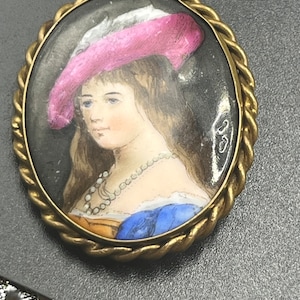 Antique Victorian ceramic portrait brooch circa 1900s, Hand painted picture brooch,  Woman with hat, for repair or repurposing