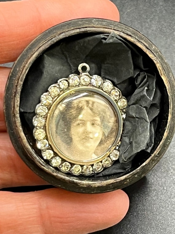 Antique sterling silver Photo Locket Pendant in b… - image 2