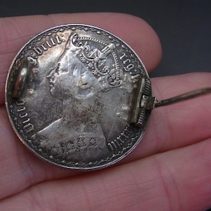 Queen Victoria Gothic Coin Brooch Victorian Sweetheart/keepsake brooch 1800s. Antique  English Coin Coin jewellery, shield design brooch