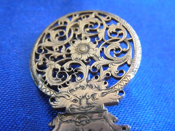 Antique English gilt metal late Victorian Brooch … - image 2