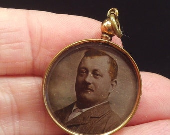 Antike Edwardian Gold Foto Locket Pendant circa 1900s, vergoldet, Schatz Medaillon, Trauer, Andenken. Sentimentale Schmuck