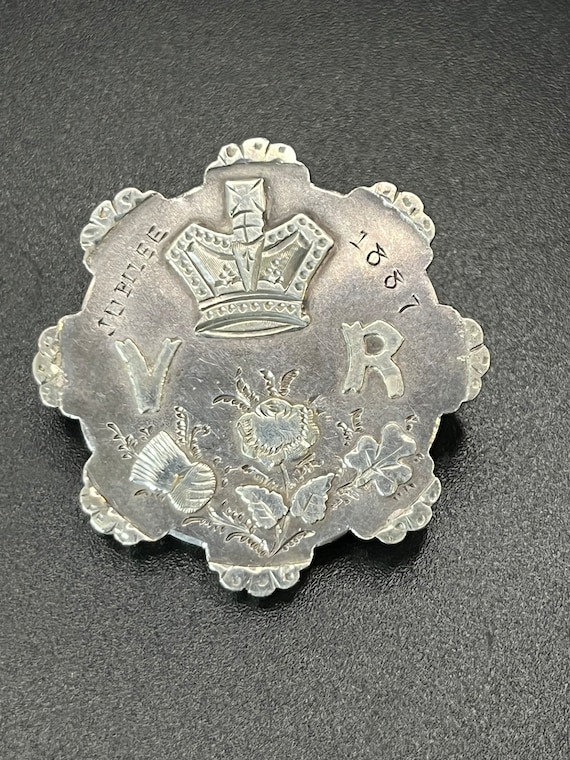 アンティーク スターリングシルバー ヴィクトリア女王 1887 年