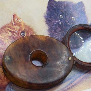 Antique monocle, eye glass in case, circa 1920s, faux tortoisehell, eyewear, spectacles, traditional, English , theatre prop