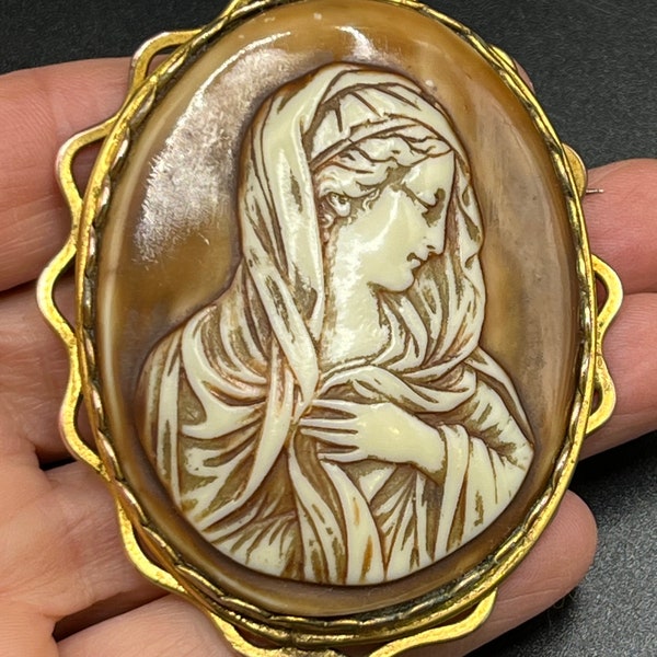 Antique Victorian Shell Cameo Virgin Mary wearing the veil, Religious brooch, Cameo pin.   1800s, circa 1850s to 1870s
