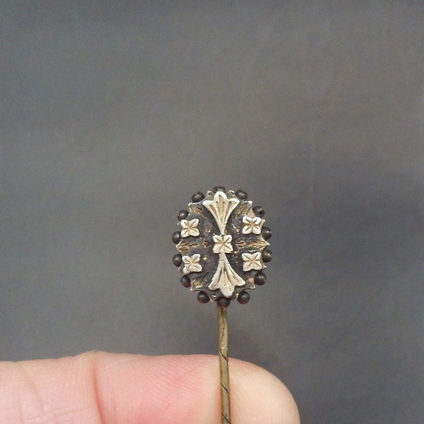 Victorian or Edwardian Sterling silver stick pin Floral design.tie pin circa 1900s. Cravat pin.  Bridegroom. 1900s Jewellery