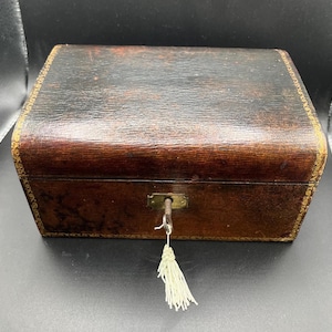Antique early Edwardian or late Victorian Brown Moroccan Leather Clad Jewellery Box With Working Lock and Key, circa 1900, presentation box,