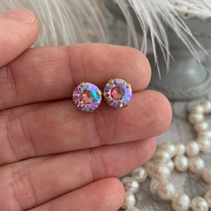 Violet Crystal Stud Earring, Lilac, Purple, Lavender Violet Shimmer Purple Rainbow Solitaire Post Earring Crystal Iridescent Bridal earrings