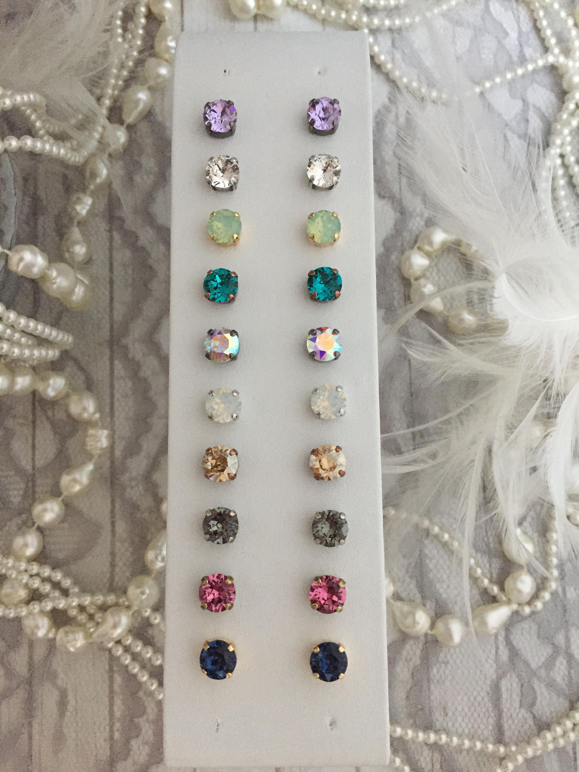 GLITZY ROCKS Rhinestone Crystal Stud Earring. 8mm Single Stone Solita…