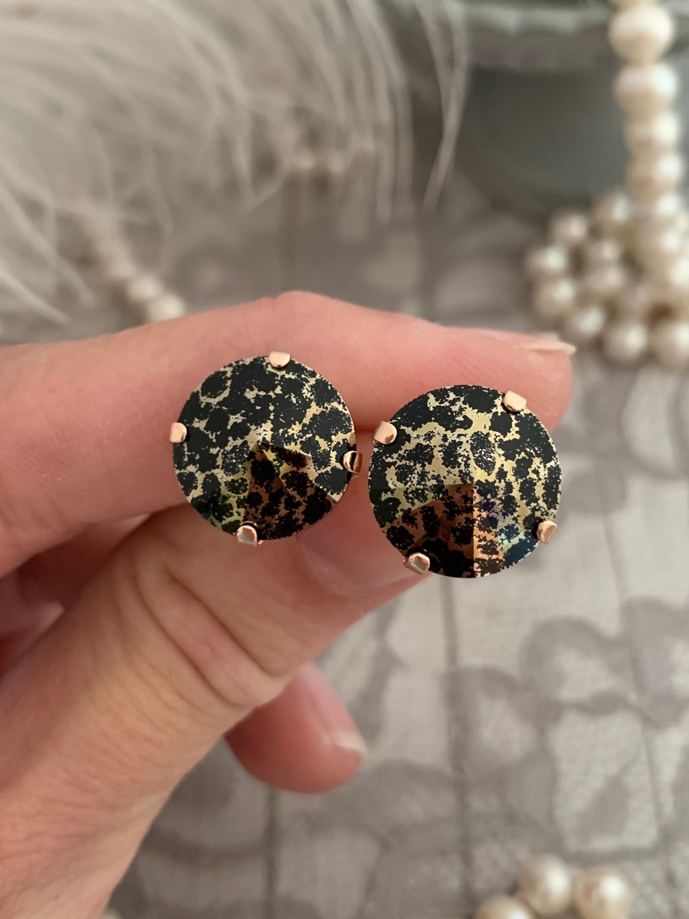 Black and Gold Leopard Stud Earrings, Jet Black and Rose  display picture 3