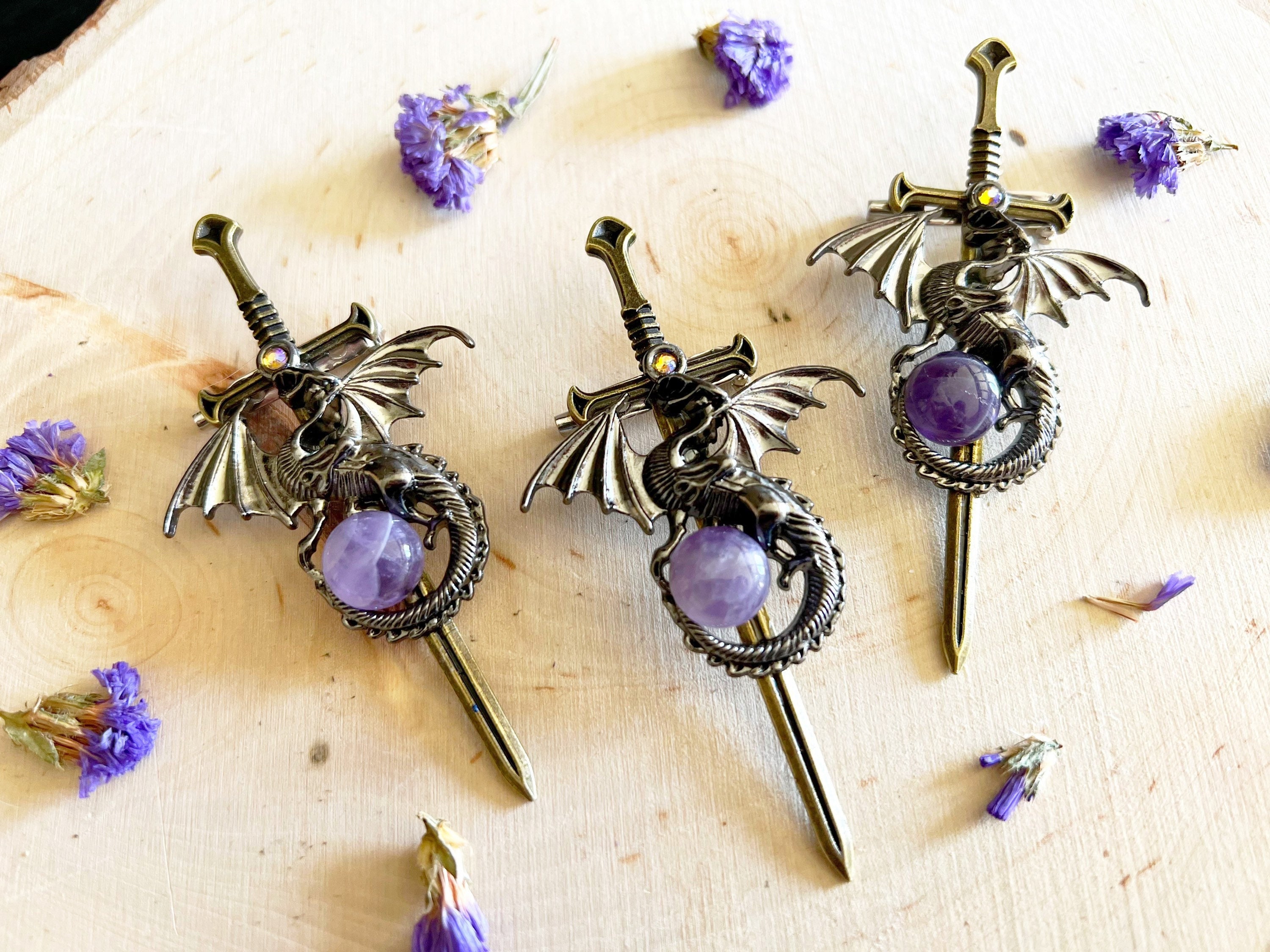 Broche Avec Améthyste - Très Joli Bijou Occasion, Origine France