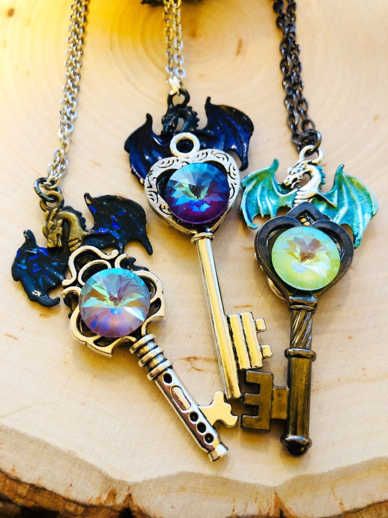 Dragon key. Ювелир фэнтези. Драконовы ключи. Fairy Key яркий стиль. Fairy Key яркий.