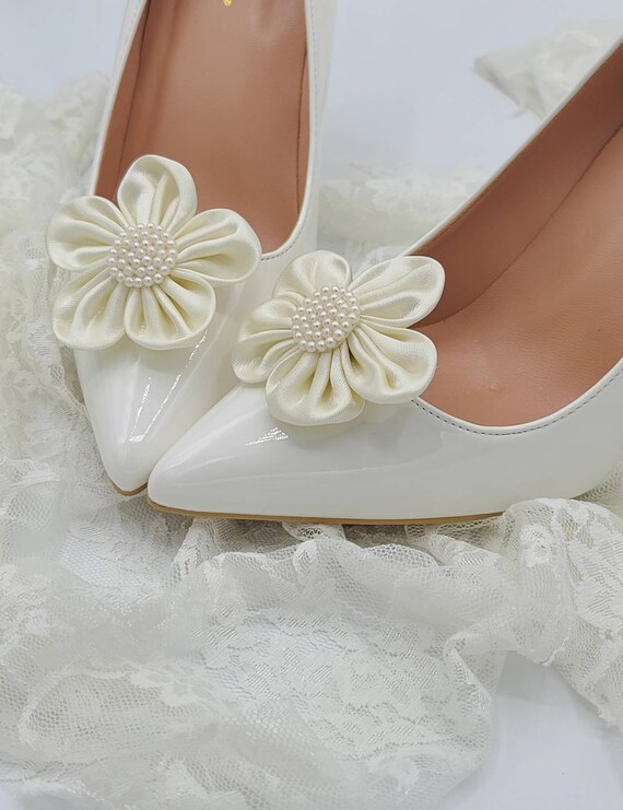 Pearl Shoe Clips 