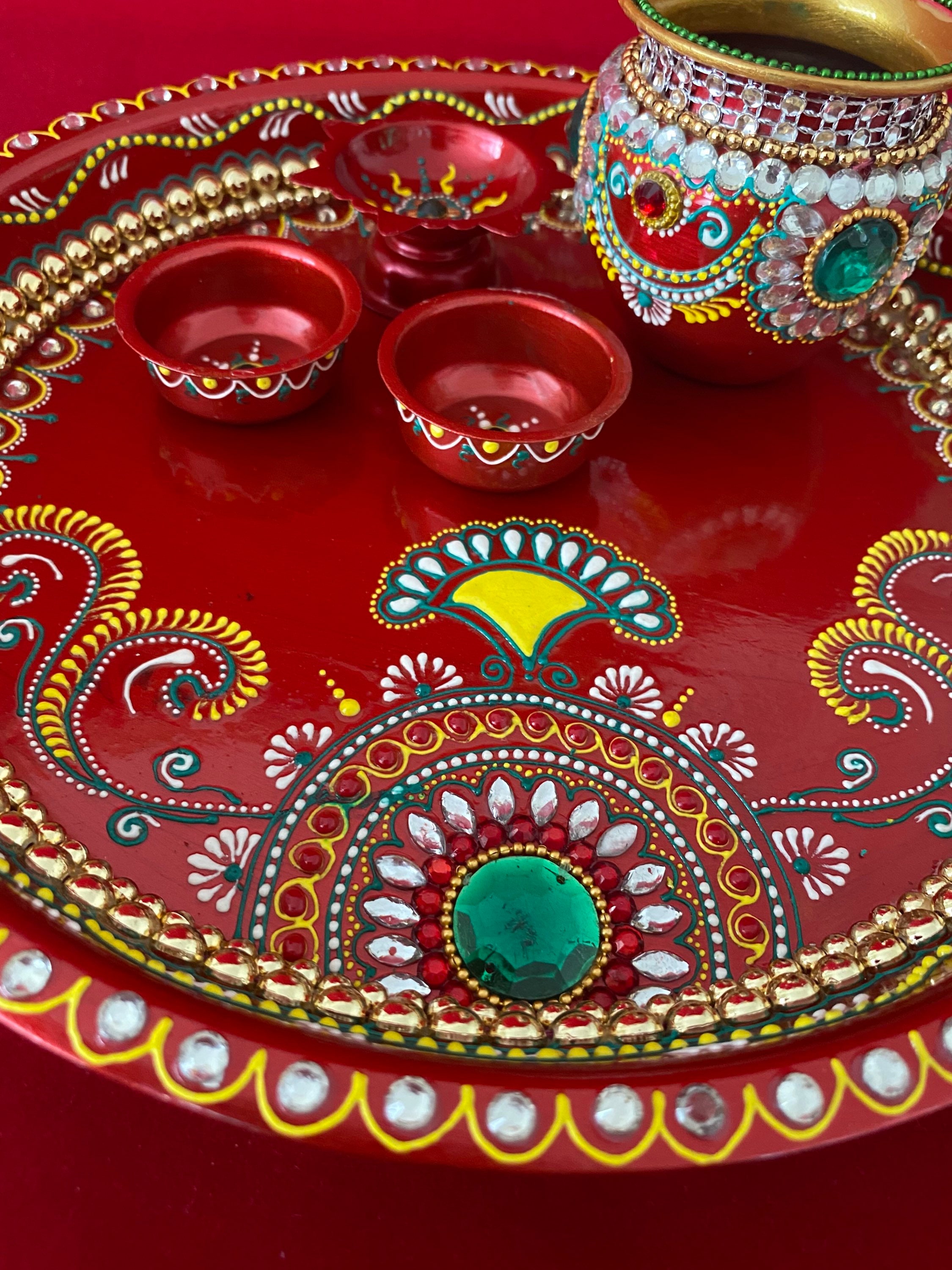 Set Di Stoviglie Indiano In Ottone PARIJAT HANDICRAFT: Eleganza Artigianale Per La Tua Tavola