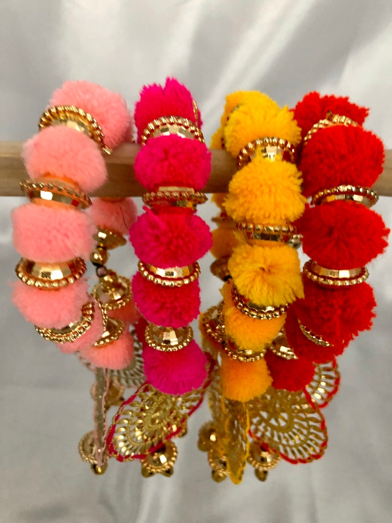 Download 8x New Style Slip-on Gana Sangeet Mehndi Ganey Ganaas ...