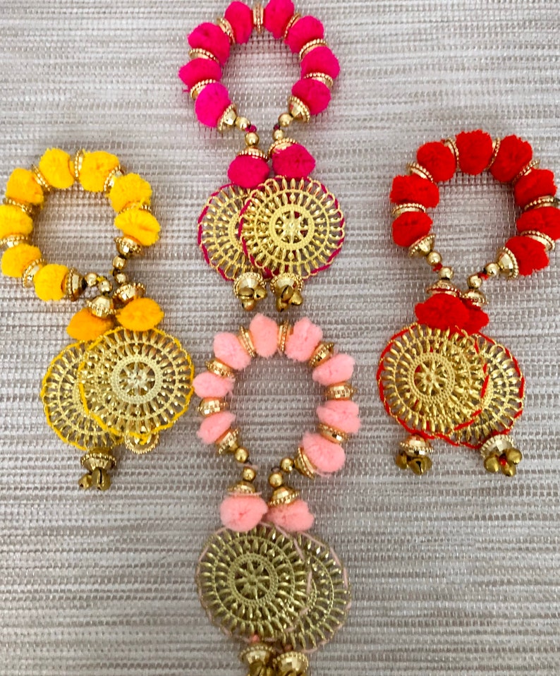 Download 8x New Style Slip-on Gana Sangeet Mehndi Ganey Ganaas ...