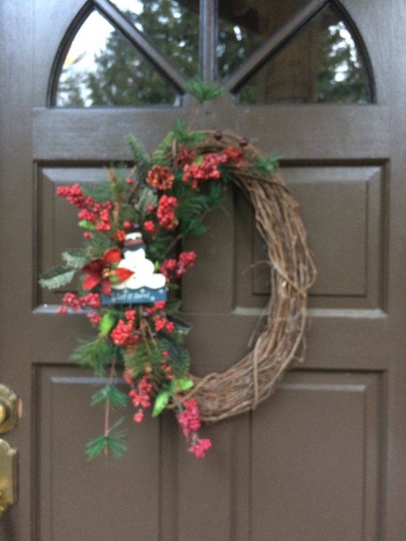 Oval grapevine,snowman wreath,Christmas wreath,wreath,whimsical wreath, rustic wreath, rustic Christmas wreath, front door image 1