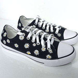 Custom Daisy Shoes, hand painted Daisy flower Sneakers