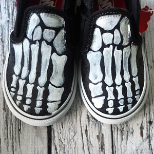 Skeleton Feet Slip-Ons: Hand-Painted Bone Shoes Glow in the Dark for Halloween and Gothic Fashion