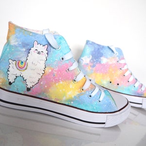 Handbemalte Pastel Galaxy Lama Sneakers für Tierliebhaber, einzigartiges Geburtstagsgeschenk, lustiger Alltag
