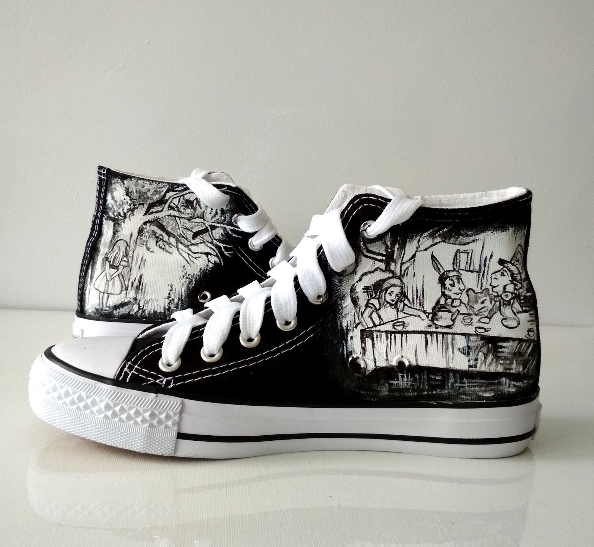 Converse 5 agujeros de gusano sale