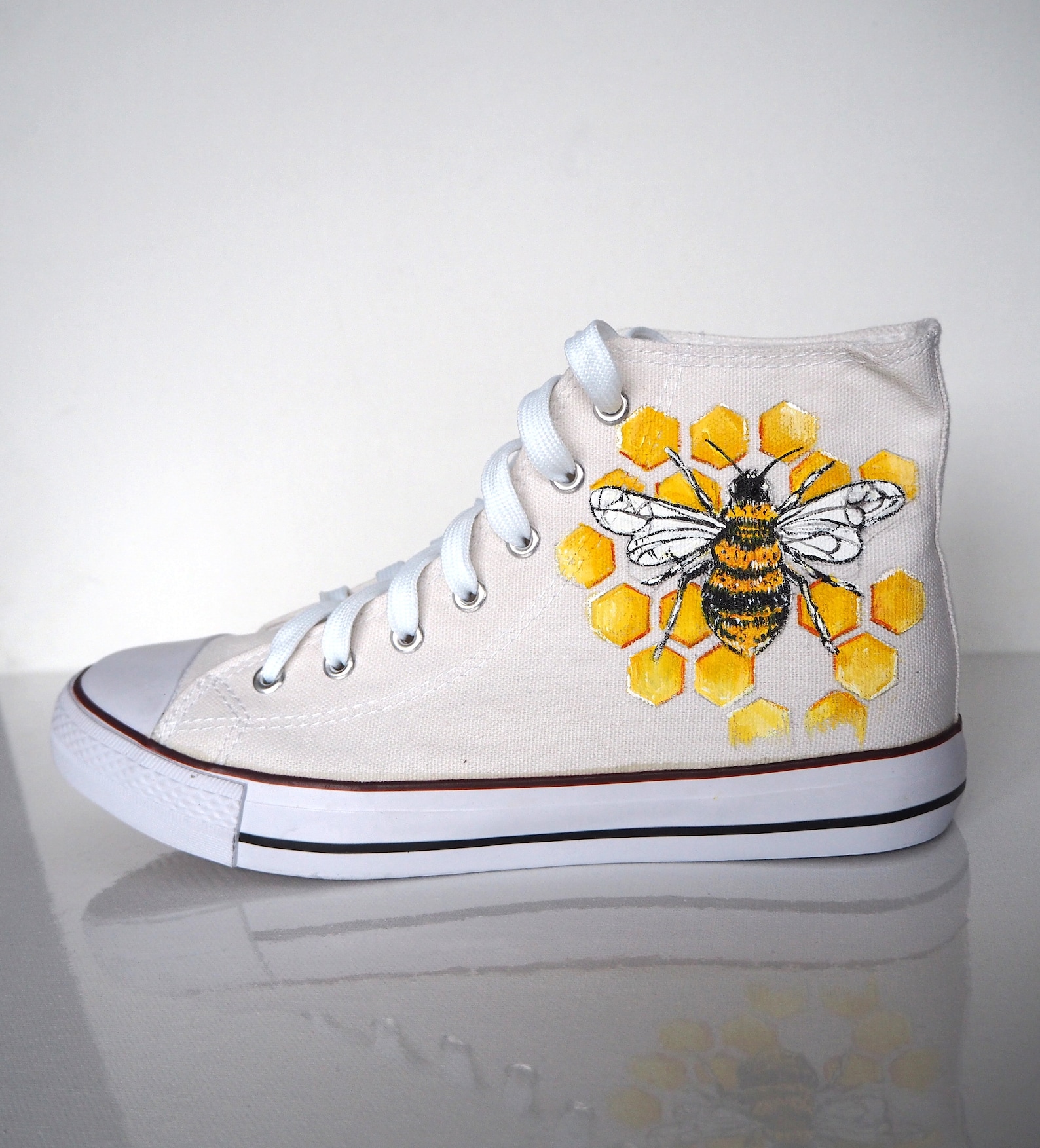 bee fly chaussures