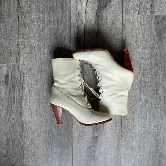 Vintage Mia Cream Granny Boots