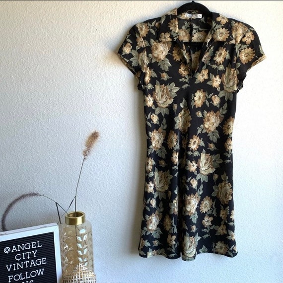 Vintage Trilogy by Rampage Floral 90s Mini Dress