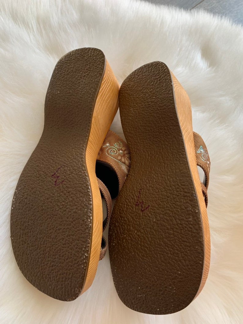 90/'s Sandals LEI Vegan Chunky Platform Sandals