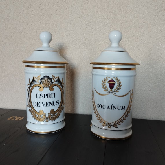 Limoges tres grand Esprit de venus pot dapothicaire de Galien celebre francais Limoges designer 1960 excellent etat Etsy France