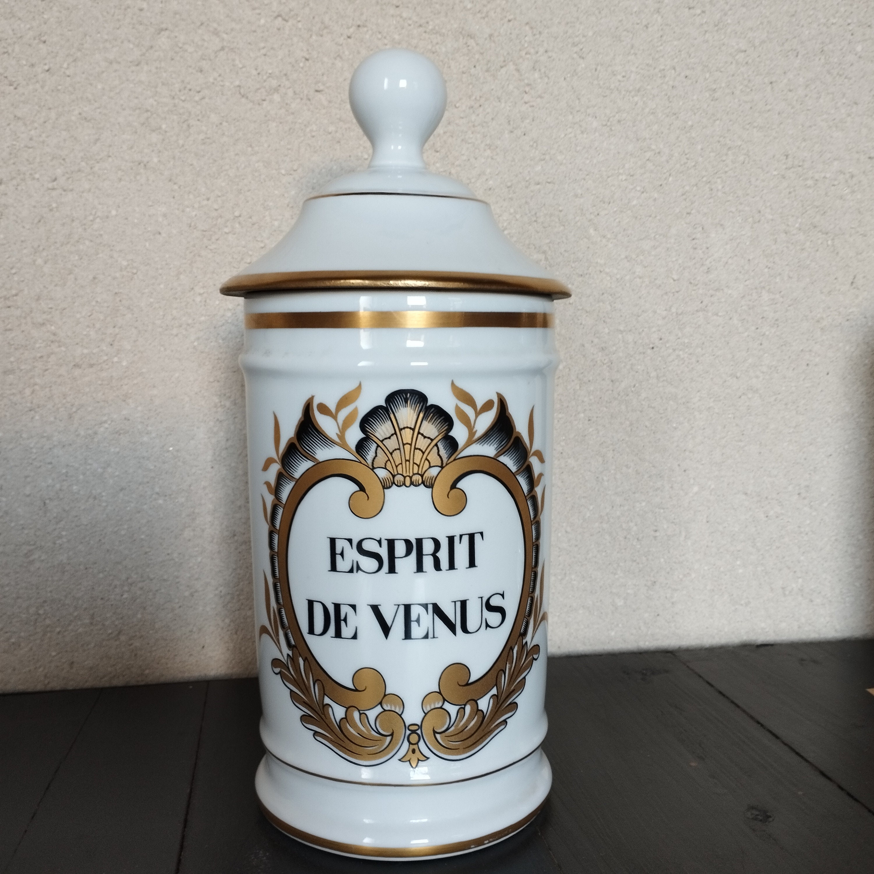 Limoges tres grand Esprit de venus pot dapothicaire de Galien celebre francais Limoges designer 1960 excellent etat Etsy France