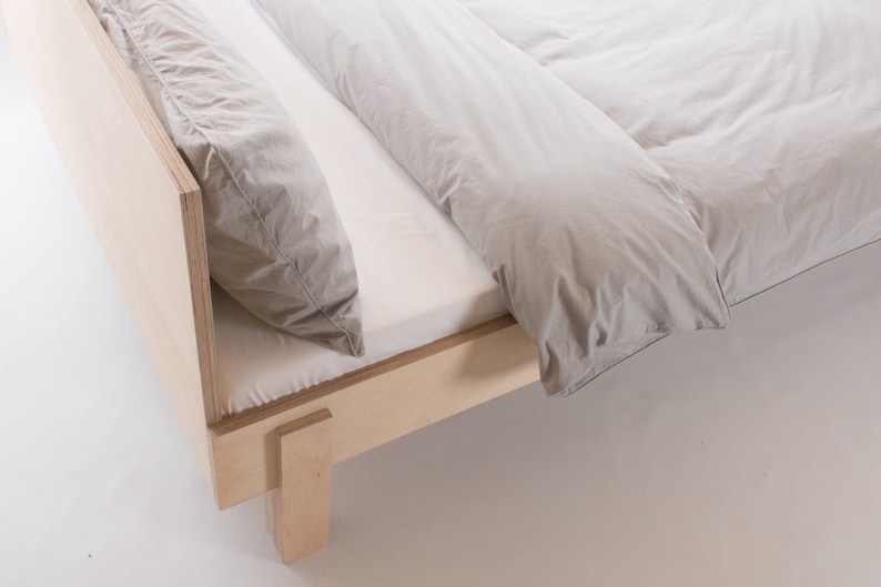 Il letto nordico // Letto basso modulare / Compensato di betulla / Internazionale / Dimensioni personalizzate / Matrimoniale / Singolo / King Personalizza design materiali immagine 3