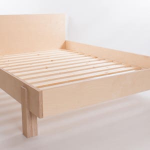 Il letto nordico // Letto basso modulare / Compensato di betulla / Internazionale / Dimensioni personalizzate / Matrimoniale / Singolo / King Personalizza design materiali immagine 8