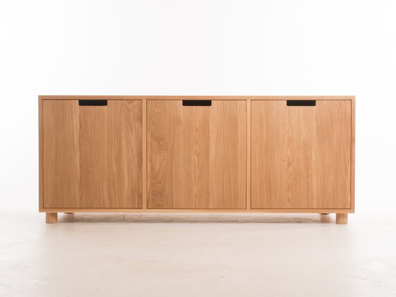 Oslo Oak Low Sideboard Schallplatten Aufbewahrungsschrank Dowel Feet Sockel Rollen Eiche Massiv Individuelles Design Materialien