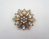 Vintage 40's Trifari Rhinestone Brooch, Clear Glass Stones, Gold Tone Finish