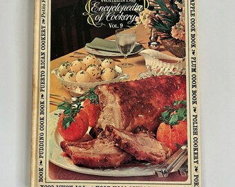 1966 Woman's Day Cookbook Vol. 9 – Mid Century Recipes, Retro Food Illustrations