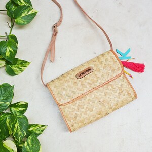 Straw handbag with leather handles / crossbody satchel bag / straw shoulder bag / bags for summer / tassel purse charm image 6