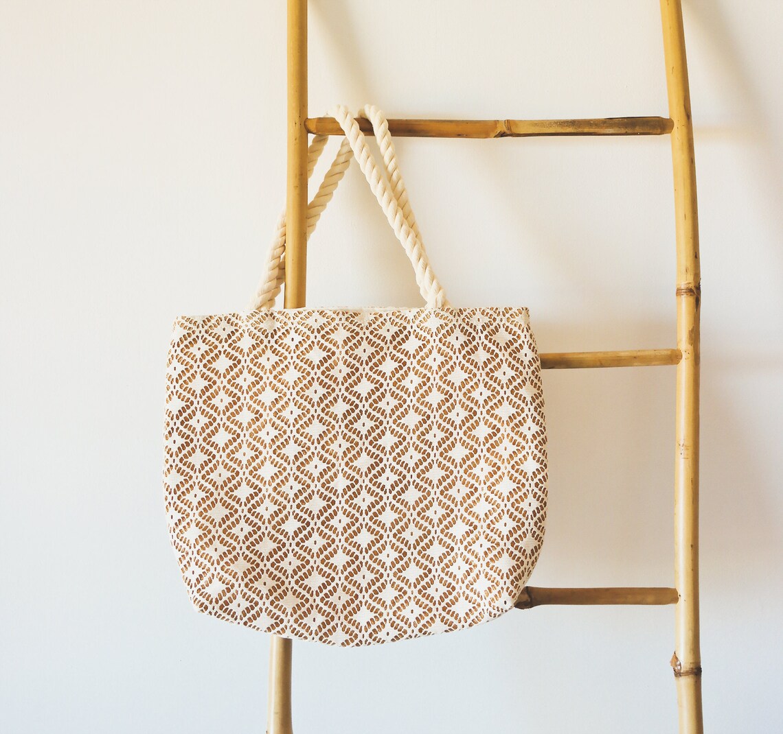 White woven beach bag with tassel / personalized jute beach Etsy