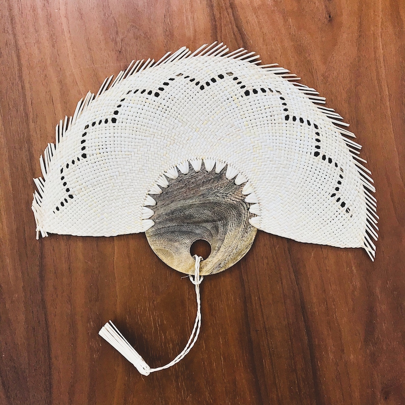 Vävda solfjädrar för bröllop / personlig träsolfjädrar / unika bröllopsgåvor / handvävda solfjädrar boho bröllopsdekorationer bild 2